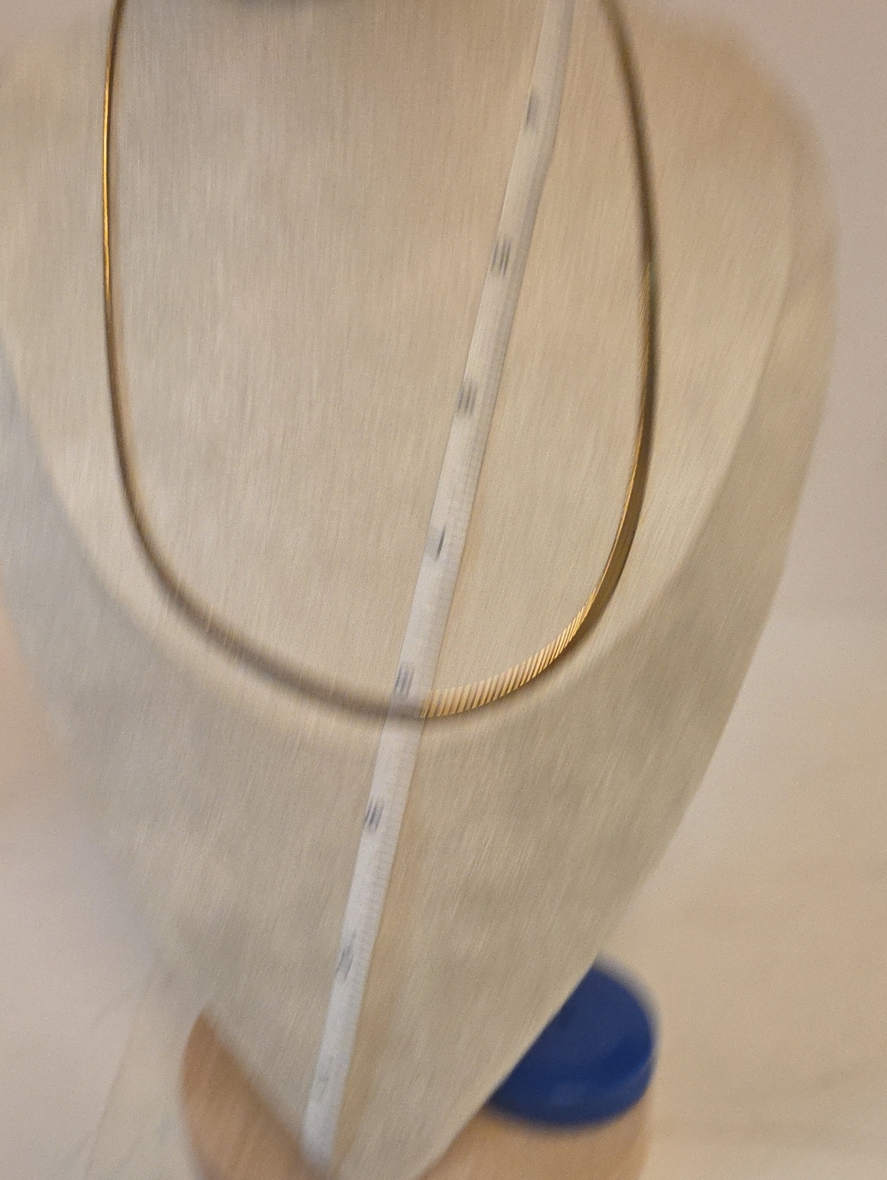 Vintage Gold Tone Flat Herringbone Chain Necklace - Liquid Gold Choker [0177].